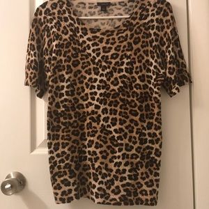 Adorable Ann Taylor factory, animal print top, S